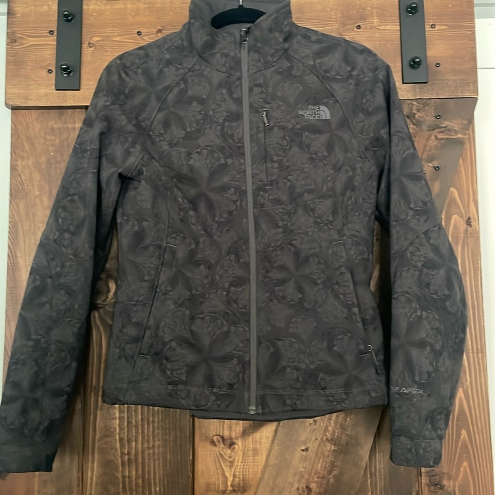 Ladies NorthFace jacket